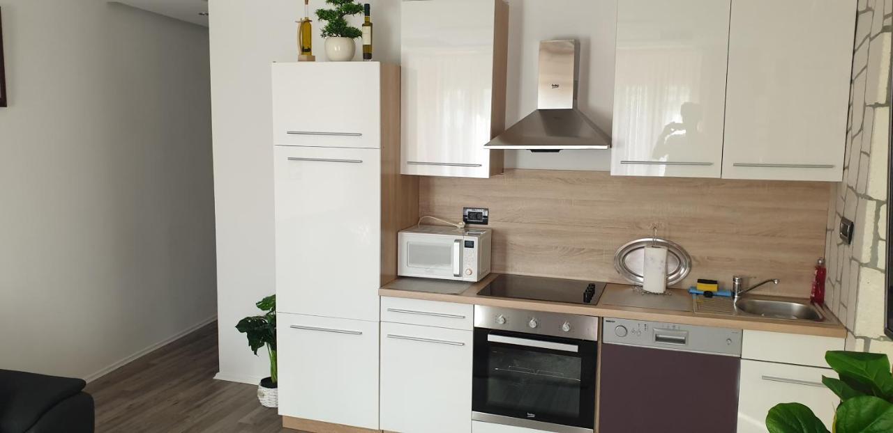 אומיסאליי Apartmani Majetic מראה חיצוני תמונה